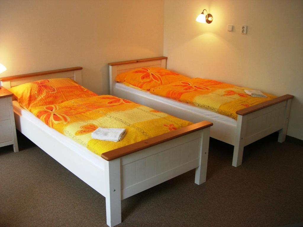 Penzion Ve Skale Loket Kamer foto