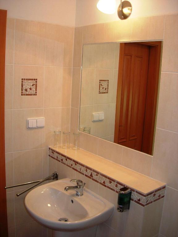 Penzion Ve Skale Loket Kamer foto